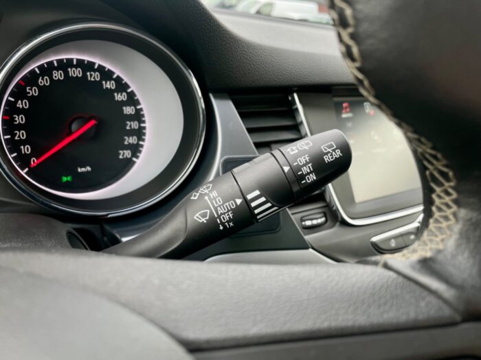 Opel Astra T 105 Enjoy Sports Tourer 2018 - Image 12