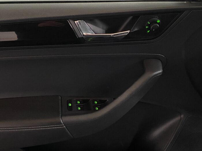 Skoda Rapid TSi 110 Ambition DSG 2019 - Image 12