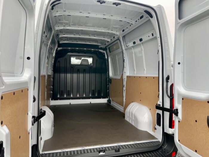 Nissan Interstar dCi 150 L2H2 N-Connecta Van 2025 - Image 12