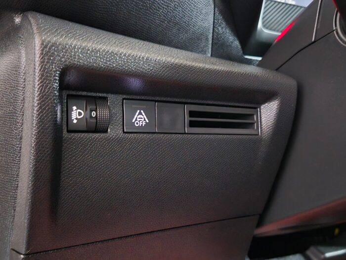 Citroën C4 PureTech 100 Live 2021 - Image 12