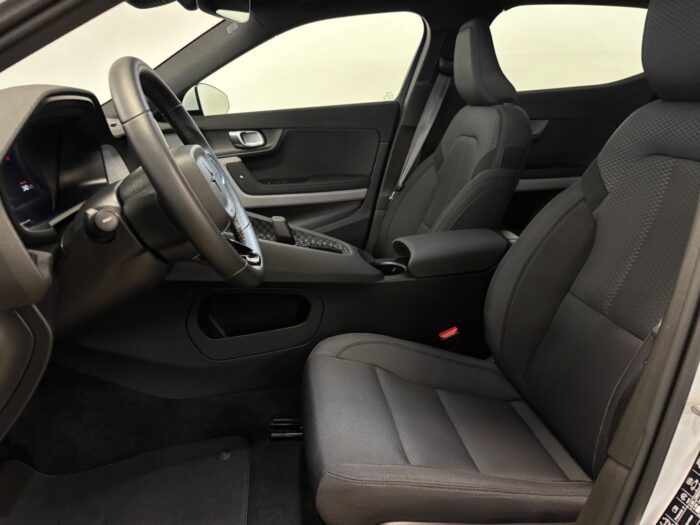 Polestar 2 Long Range AWD 2023 - Image 13