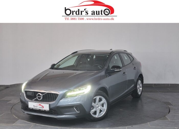 Volvo V40 CC D3 150 Momentum aut. 2017