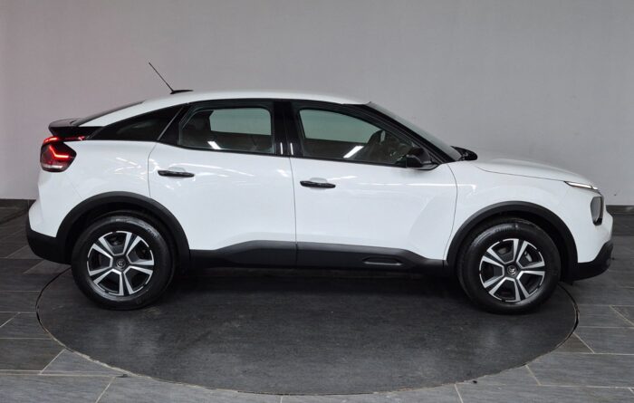 Citroën C4 PureTech 100 Live 2021 - Image 3
