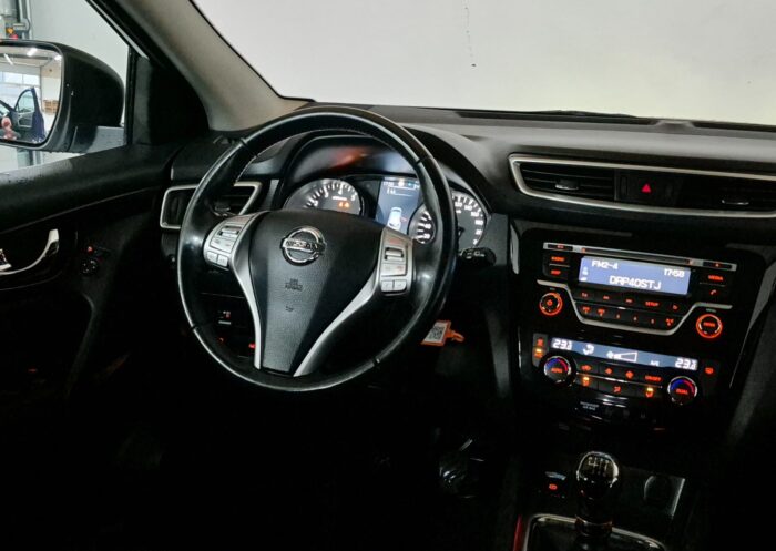 Nissan Qashqai Dig-T 115 Acenta 2015 - Image 16