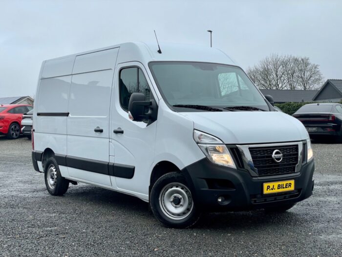 Nissan Interstar dCi 150 L2H2 N-Connecta Van 2025