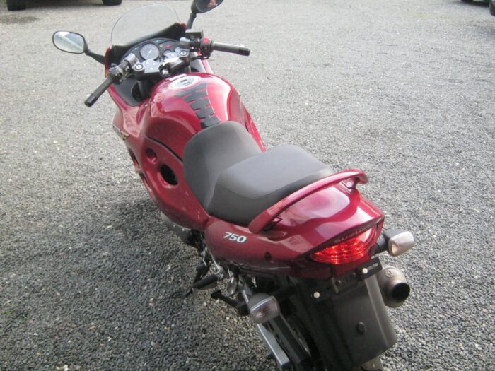 Suzuki GSX 750 F  2008 - Image 4