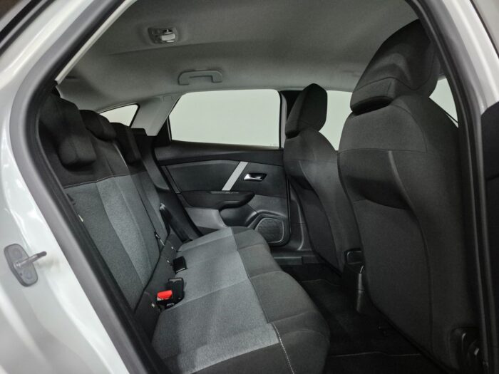 Citroën C4 PureTech 100 Live 2021 - Image 11