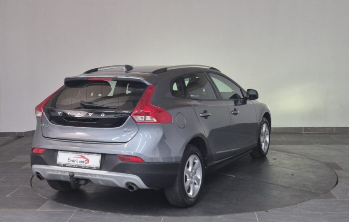 Volvo V40 CC D3 150 Momentum aut. 2017 - Image 2