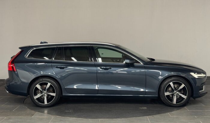 Volvo V60 B4 197 Inscription aut. 2022 - Image 4