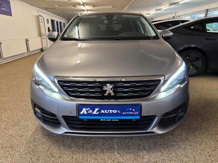 Peugeot 308 BlueHDi 120 Allure SW 2018 - Image 16