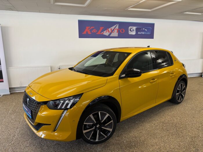 Peugeot e-208 GT 2021