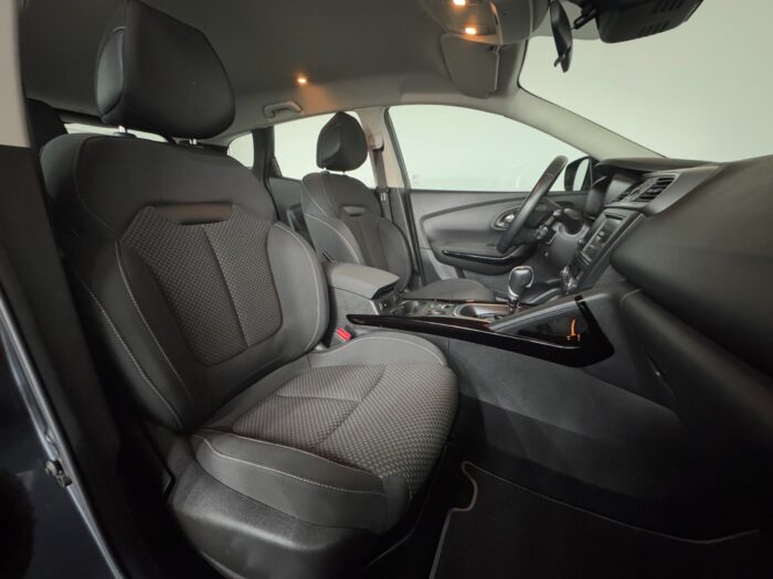 Renault Kadjar dCi 110 Zen EDC 2018 - Image 6