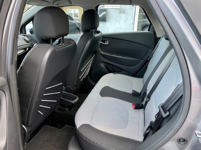 Renault Captur TCe 120 Dynamique EDC 2015 - Image 14