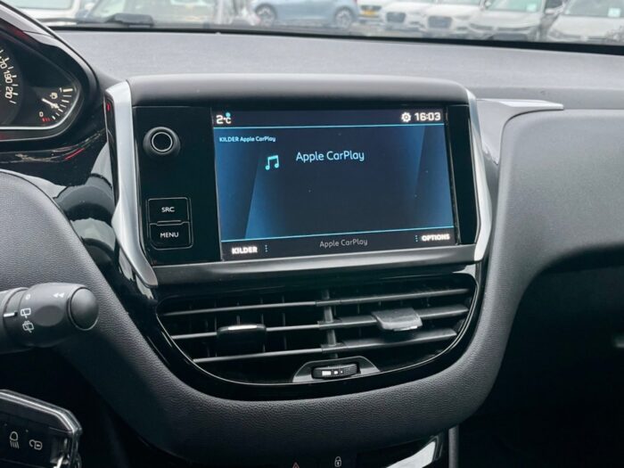 Peugeot 208 BlueHDi 100 Allure 2019 - Image 7