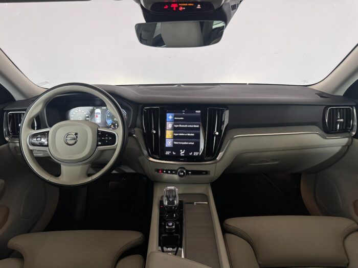 Volvo V60 B4 197 Inscription aut. 2022 - Image 12