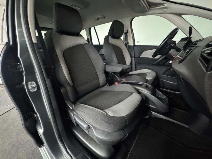 Citroën Grand C4 Picasso BlueHDi 120 Intensive EAT6 7prs 2016 - Image 6