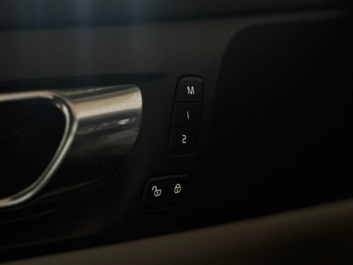 Volvo V60 B4 197 Inscription aut. 2022 - Image 15