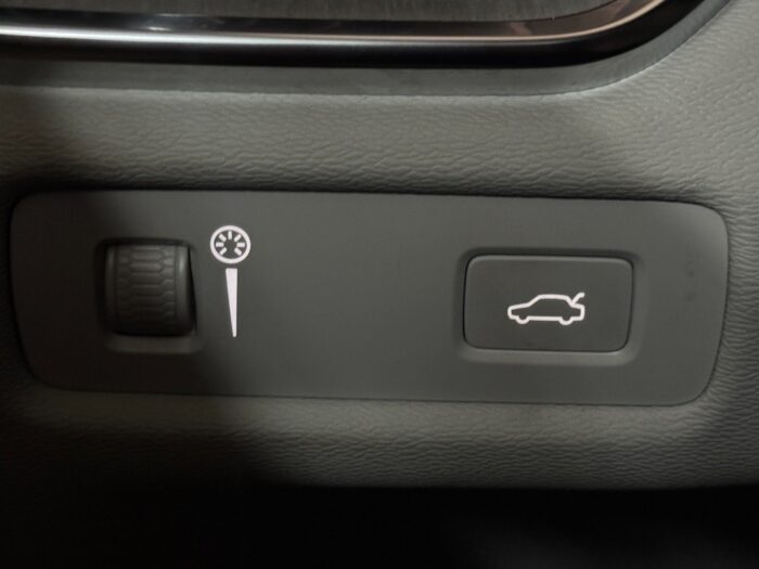 Volvo V60 B4 197 Inscription aut. 2022 - Image 17