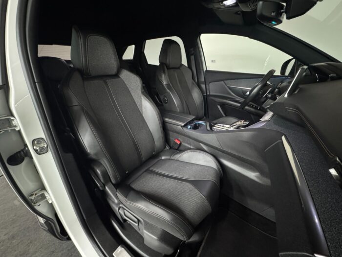 Peugeot 3008 Hybrid4 GT EAT8 2020 - Image 6