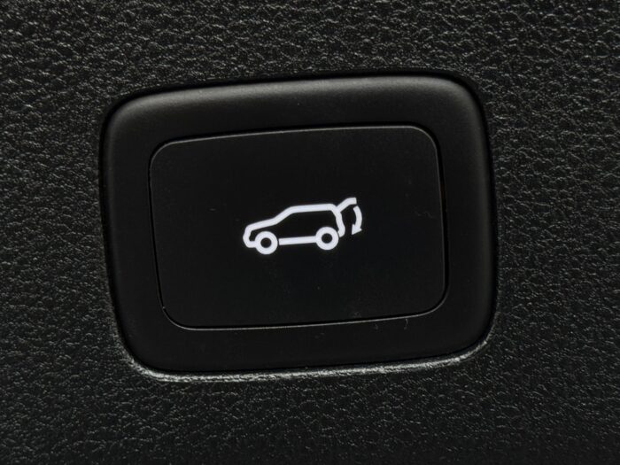 MG EHS PHEV Luxury 2021 - Image 18