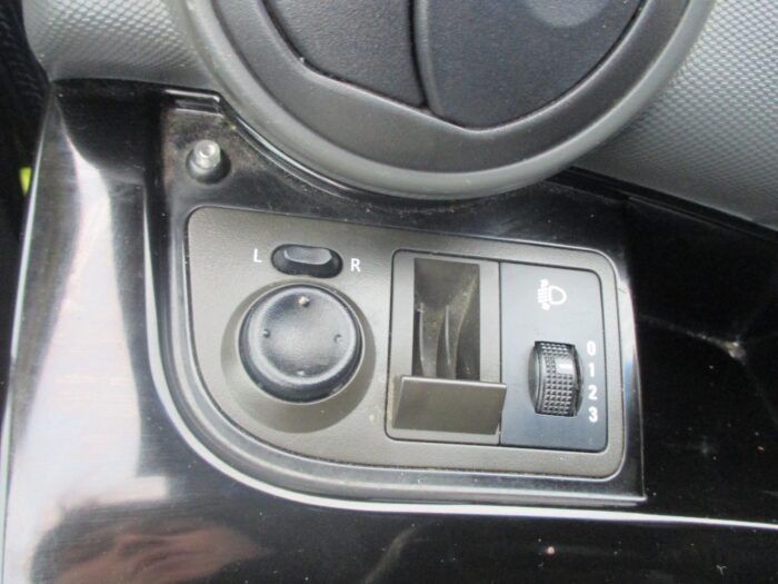 Chevrolet Spark L 2010 - Image 12