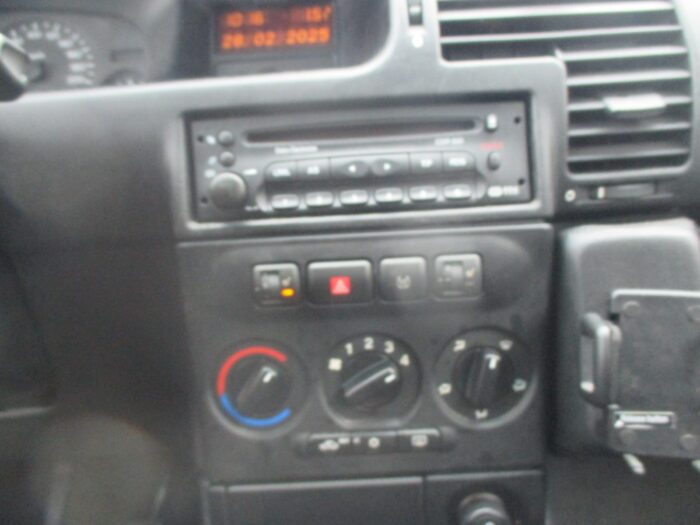 Opel Zafira 16V CDX 1999 - Image 13
