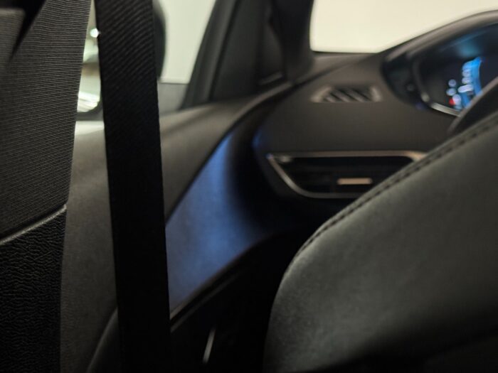 Peugeot 3008 Hybrid4 GT EAT8 2020 - Image 13