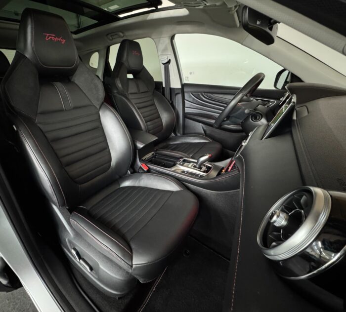 MG EHS PHEV Luxury 2021 - Image 8