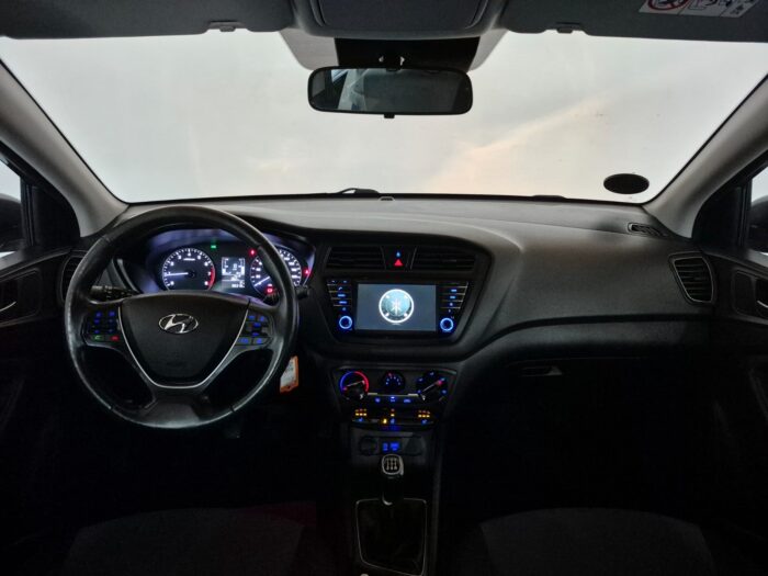Hyundai i20 Trend 2018 - Image 10