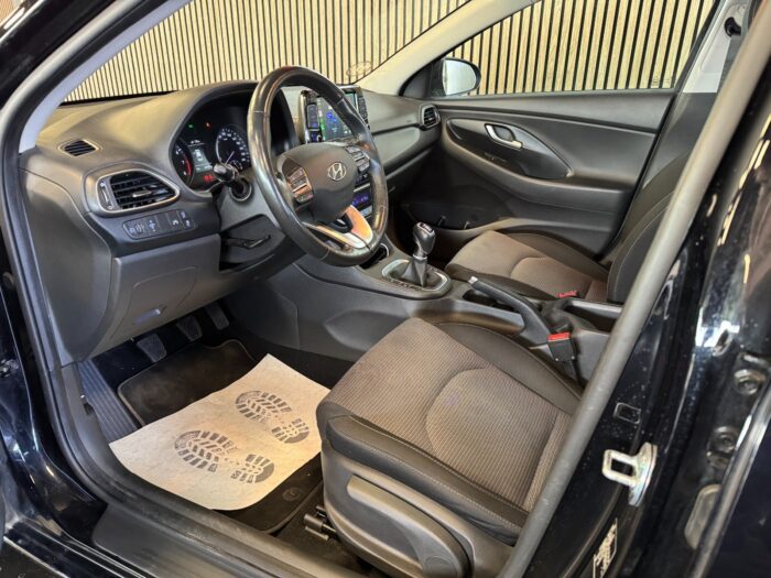 Hyundai i30 T-GDi Life Komfort 2019 - Image 14