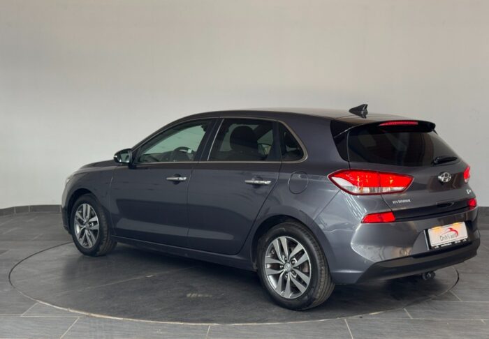 Hyundai i30 T-GDi Premium 2017 - Image 5
