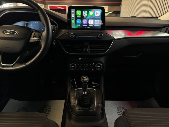 Ford Focus EcoBoost Titanium 2019 - Image 10