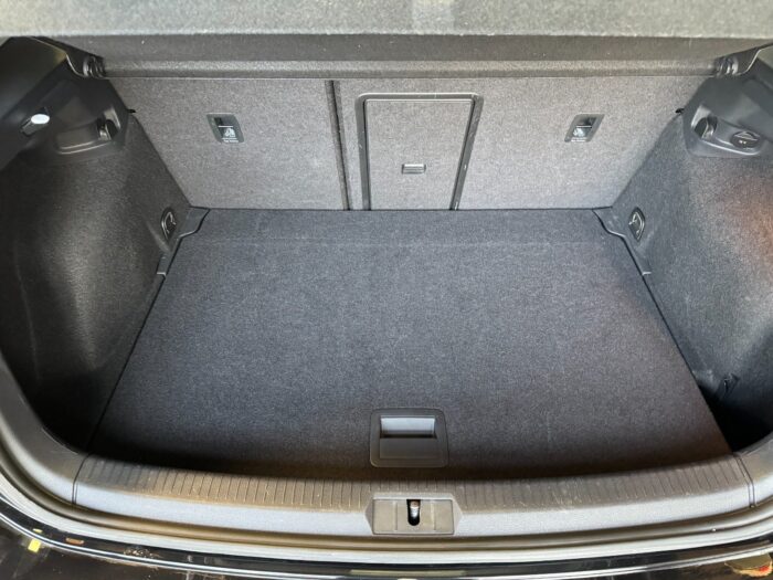 VW Golf VII TSi 130 Comfortline DSG 2019 - Image 17