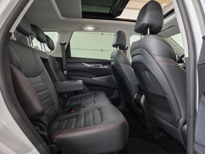 Maxus Euniq6  2023 - Image 12