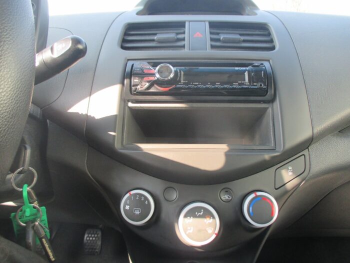 Chevrolet Spark LS 2013 - Image 13