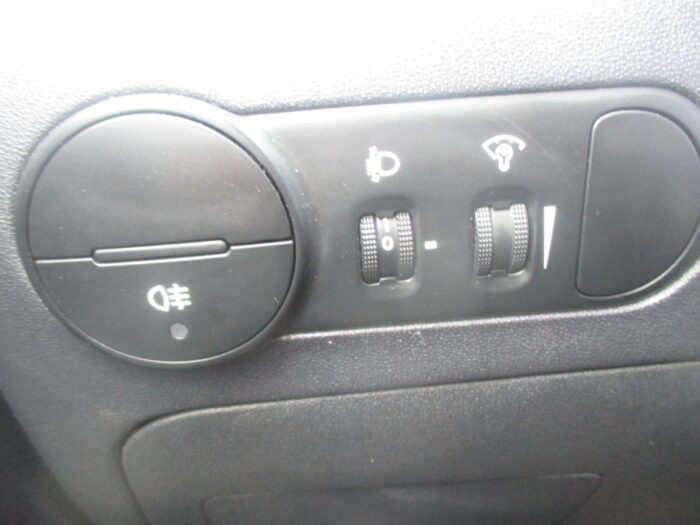 Hyundai i10 Classic 2009 - Image 12