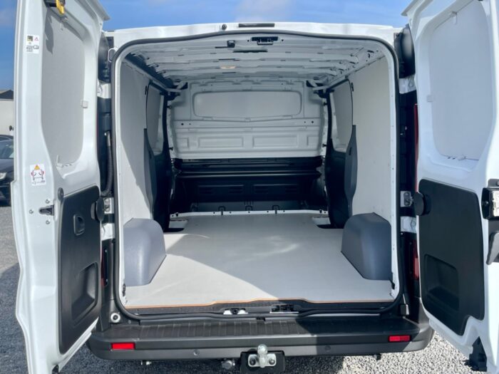 Renault Trafic dCi 130 L2H1 Tekno 2025 - Image 7