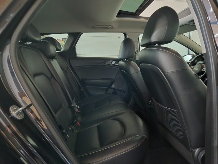 Kia Ceed PHEV Upgrade+ SW DCT 2021 - Image 11