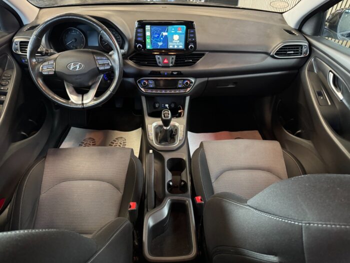 Hyundai i30 T-GDi Life Komfort 2019 - Image 9