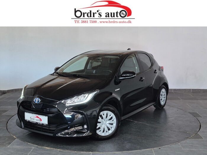 Toyota Yaris Hybrid Active Tech e-CVT 2021