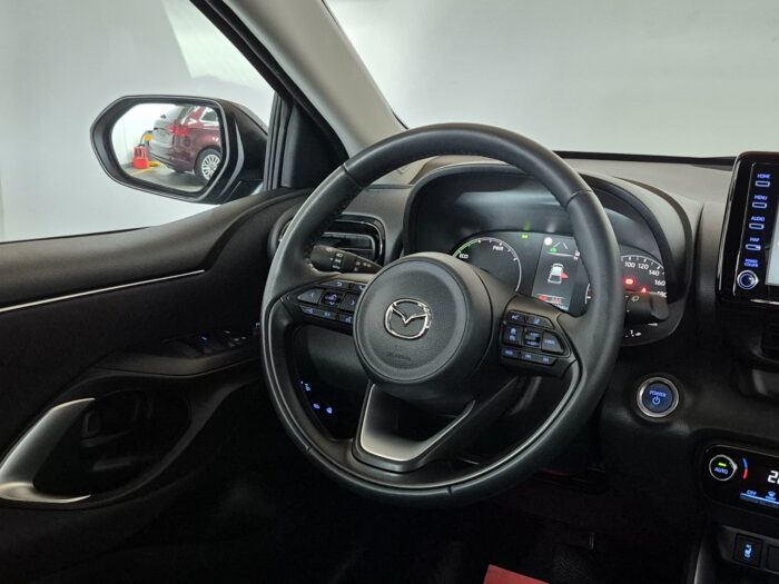 Mazda 2 Hybrid Agile CVT 2023 - Image 15