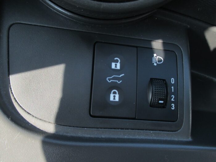 Chevrolet Spark LS 2013 - Image 11