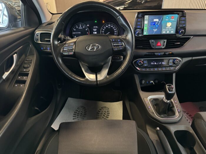 Hyundai i30 T-GDi Life Komfort 2019 - Image 11