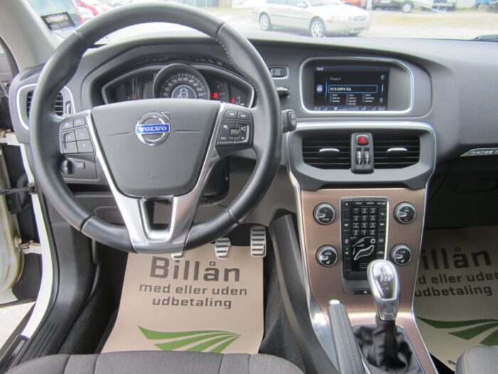 Volvo V40 D2 115 Drive-E 2014 - Image 14
