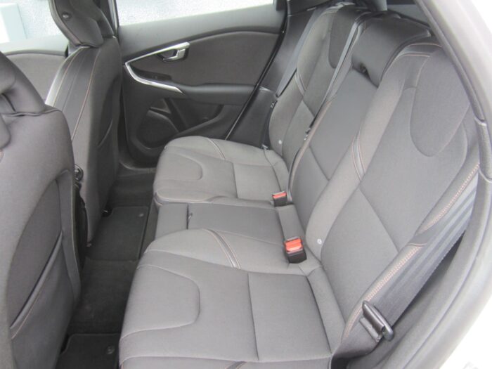 Volvo V40 D2 115 Drive-E 2014 - Image 10