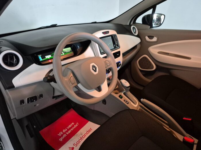 Renault Zoe Life 2019 - Image 9