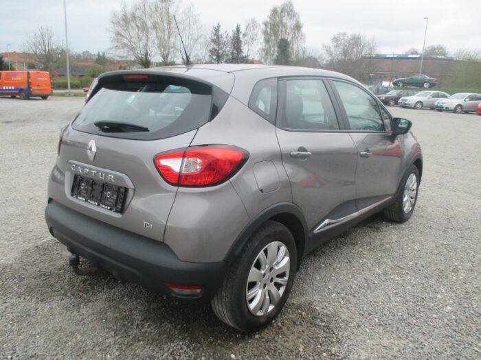 Renault Captur TCe 90 Expression 2015 - Image 4