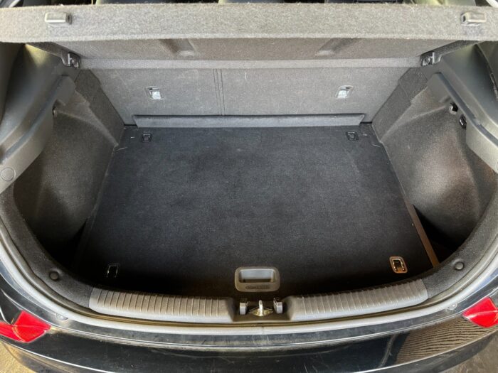Hyundai i30 T-GDi Life Komfort 2019 - Image 16