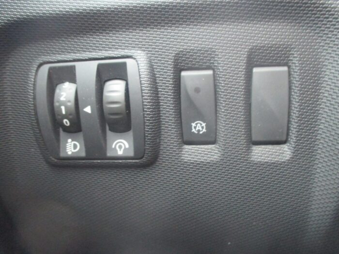 Renault Captur TCe 90 Expression 2015 - Image 12