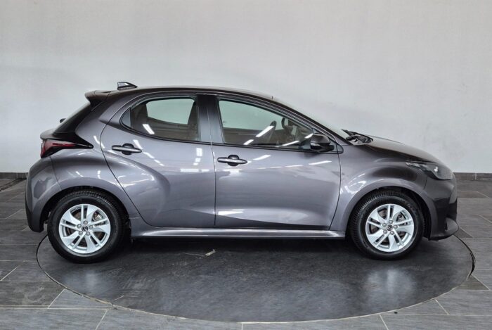 Mazda 2 Hybrid Agile CVT 2023 - Image 3